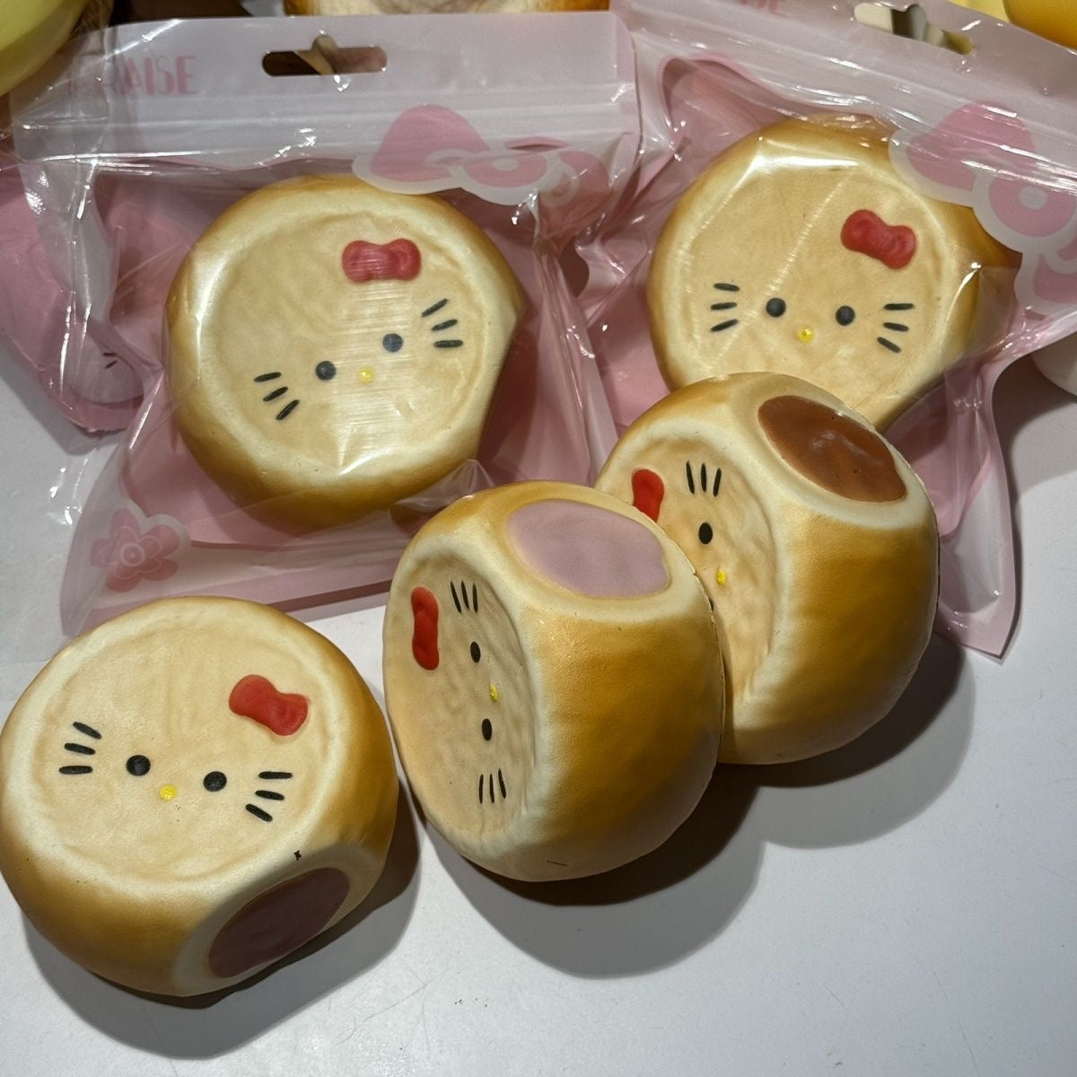 超ソフトなスクイッシュがゆっくり膨らむプレミアムストレス解消玩具を備えた感覚フィジェットトイ